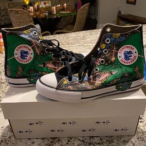 NIB DINO CONVERSE